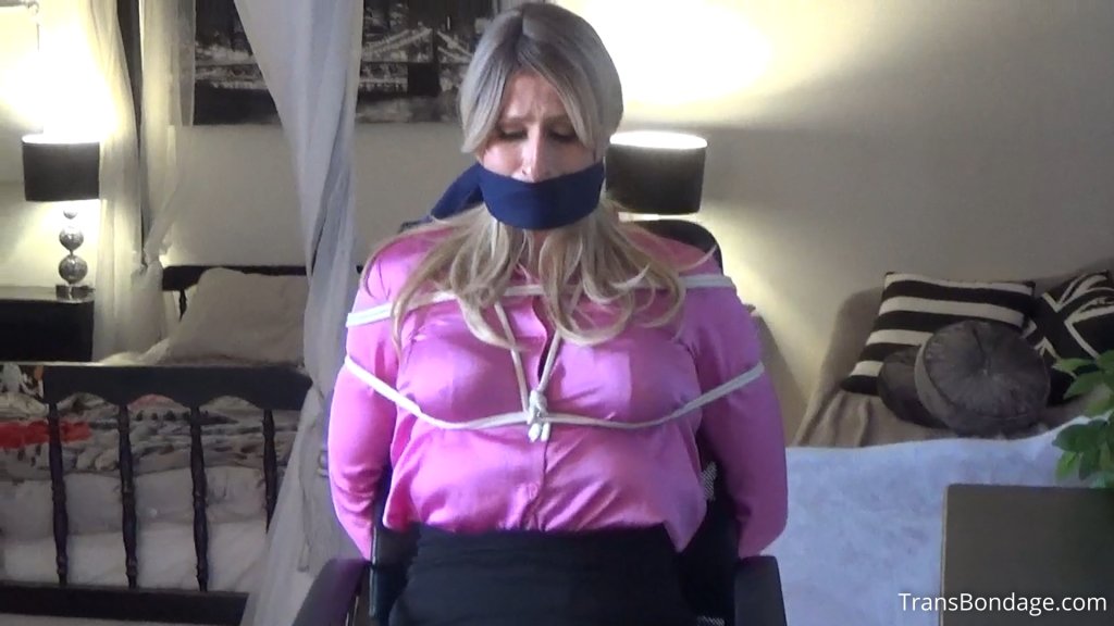 Niamh - Satin Secretary Tied - The Video